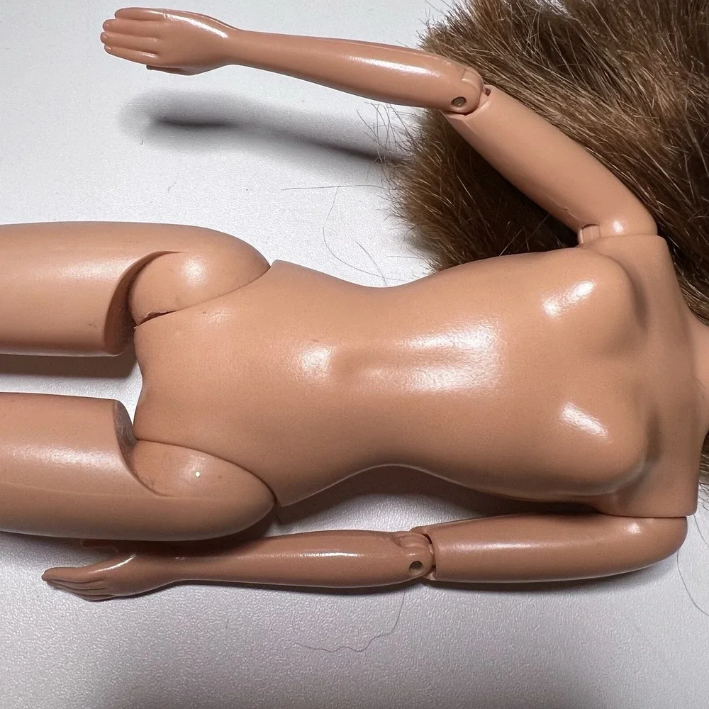 Barbie Waving Hand Doll 1966 Brunette Articulated Arms Nude‎